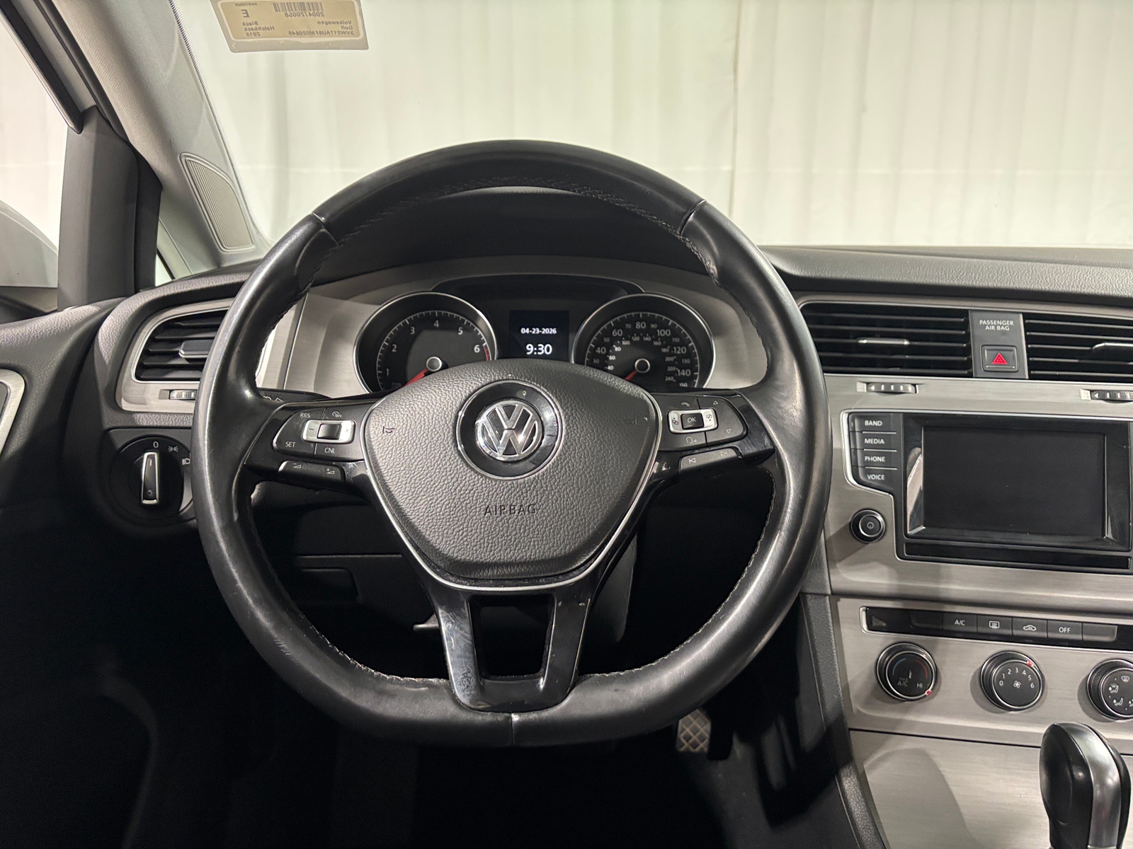 Thumbnail: 2015 Volkswagen Golf - 4