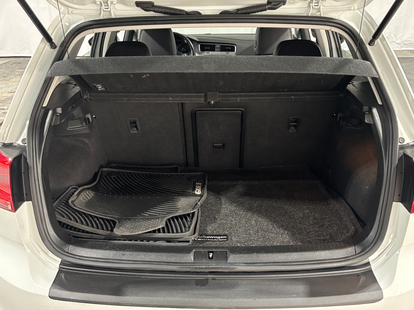 Thumbnail: 2015 Volkswagen Golf - 6