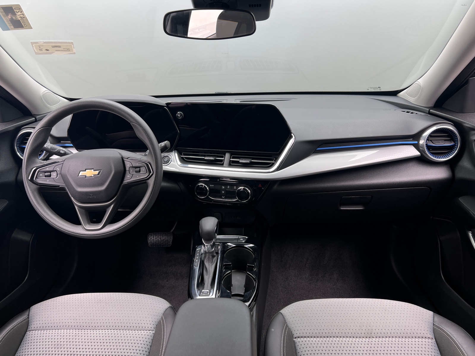 Thumbnail: 2025 Chevrolet Trax - 3