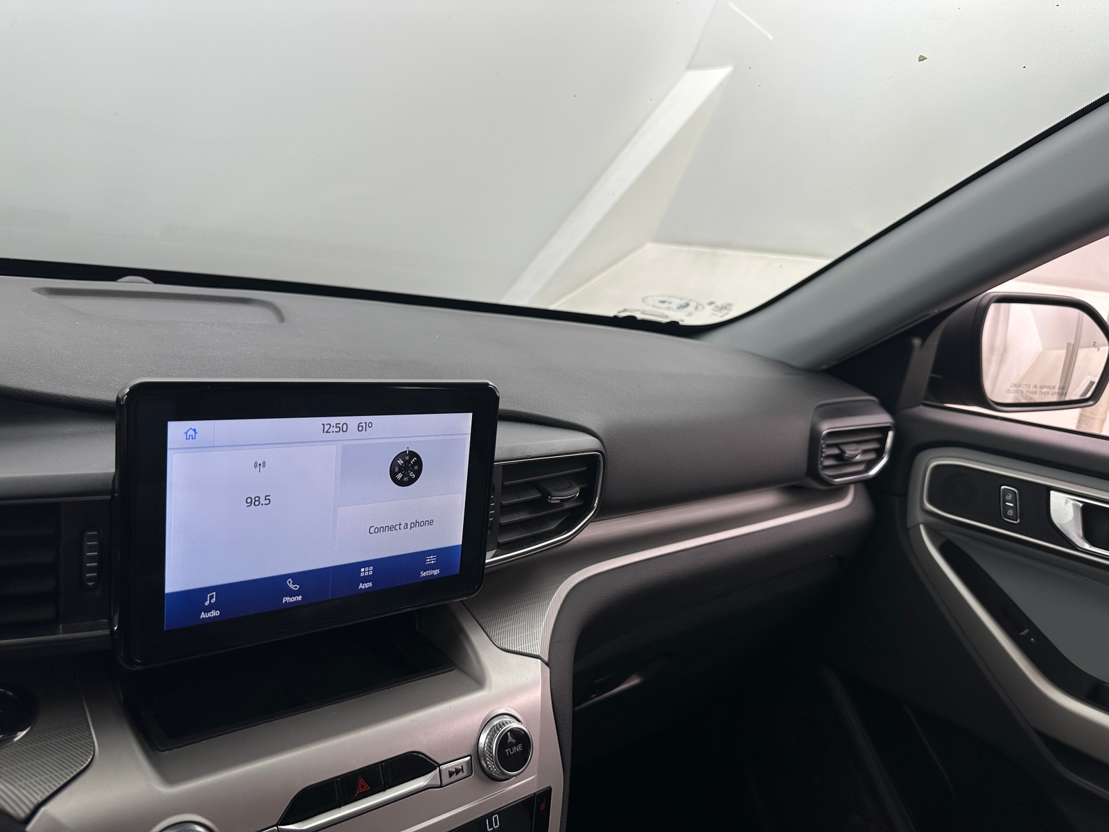 Thumbnail: 2021 Ford Explorer - 4