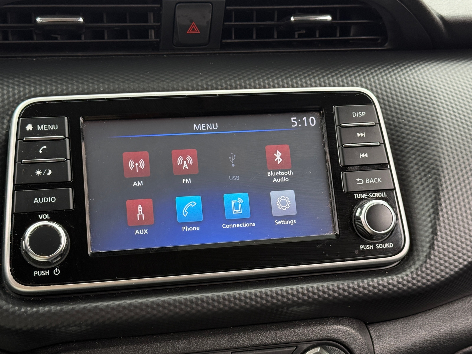 Thumbnail: 2022 Nissan Kicks - 4