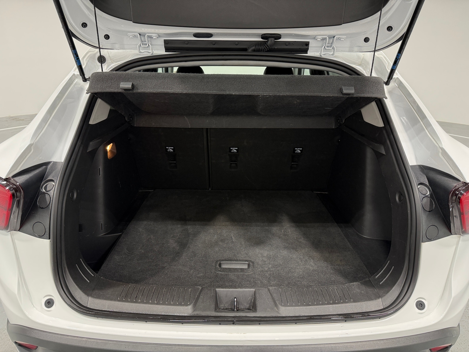 Thumbnail: 2025 Chevrolet Trax - 7