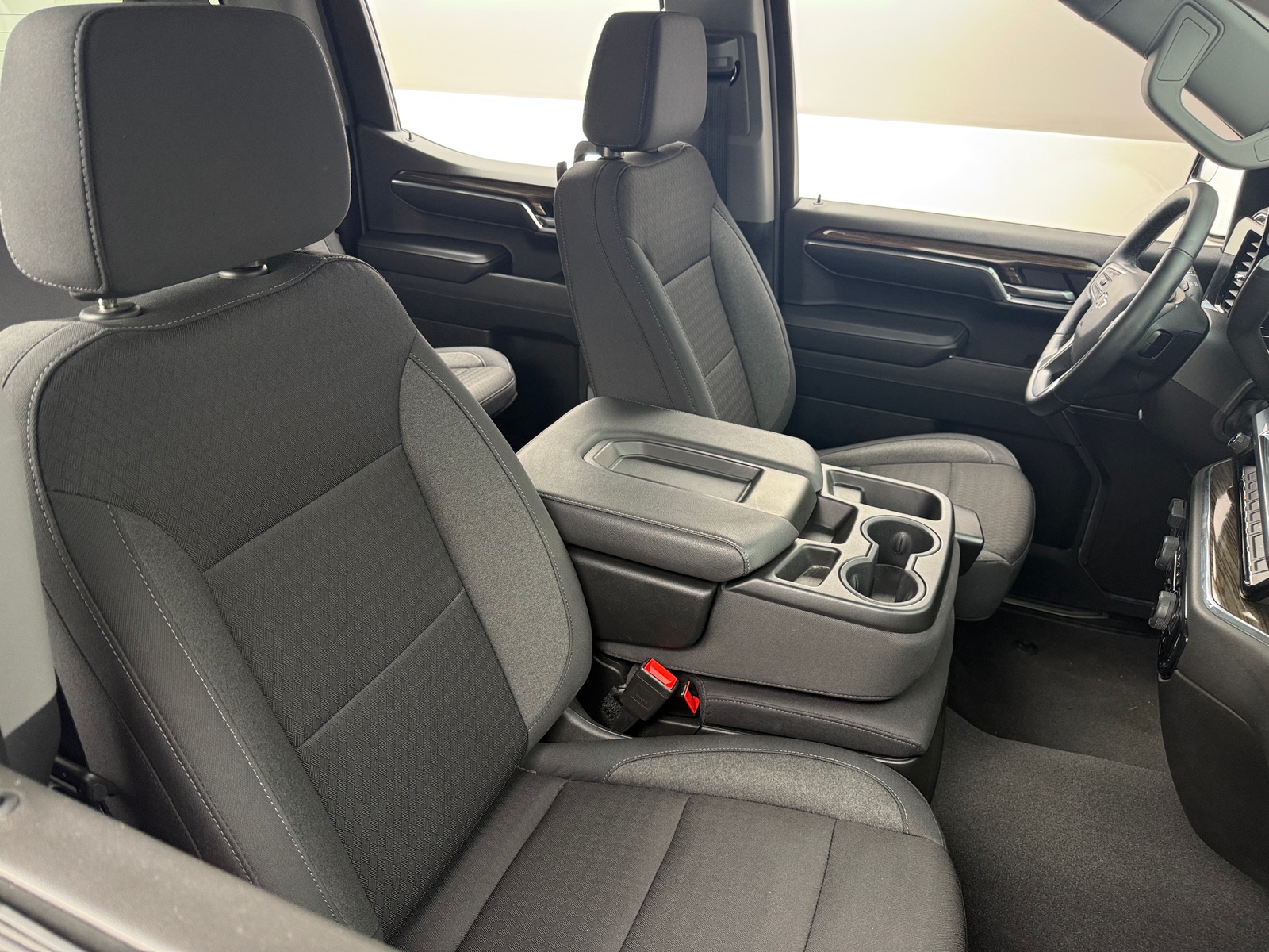 Thumbnail: 2024 Chevrolet Silverado 1500 - 2