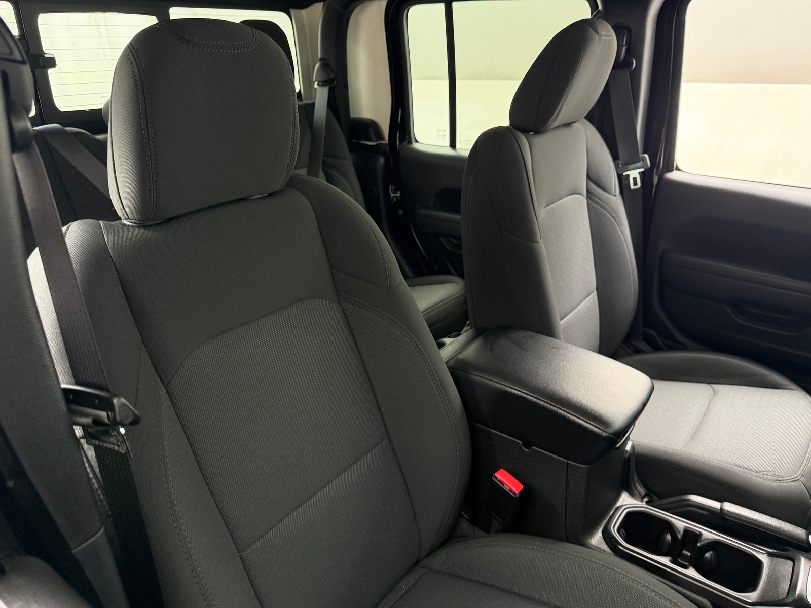Thumbnail: 2023 Jeep Gladiator - 2