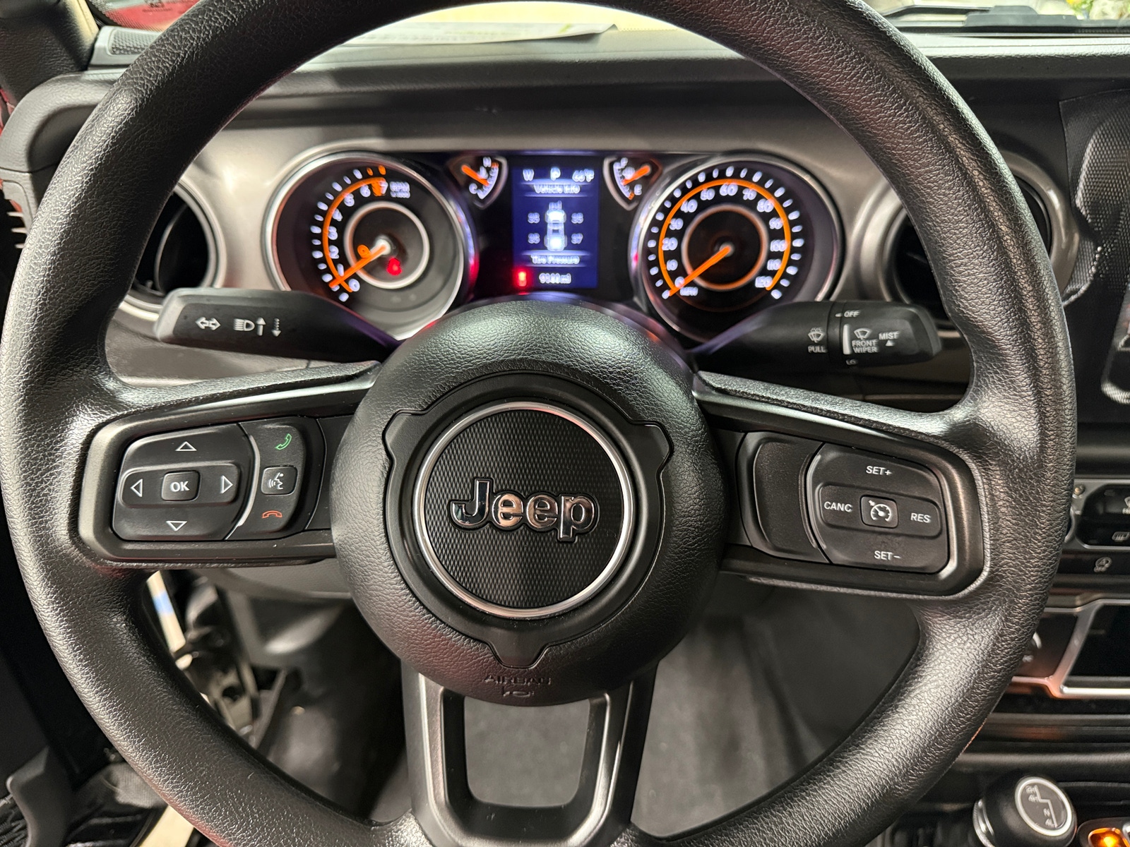Thumbnail: 2023 Jeep Gladiator - 5