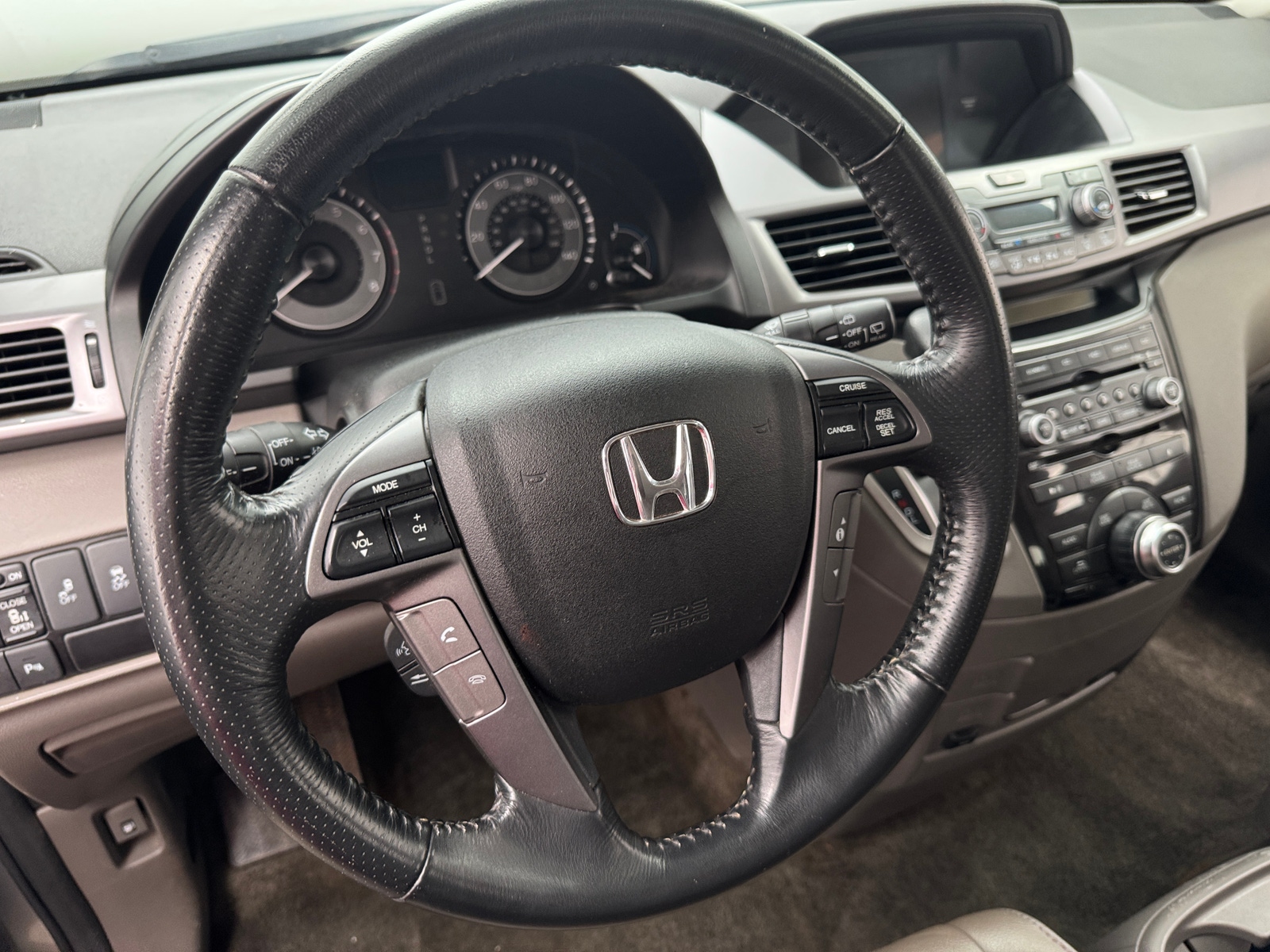 Thumbnail: 2013 Honda Odyssey - 4