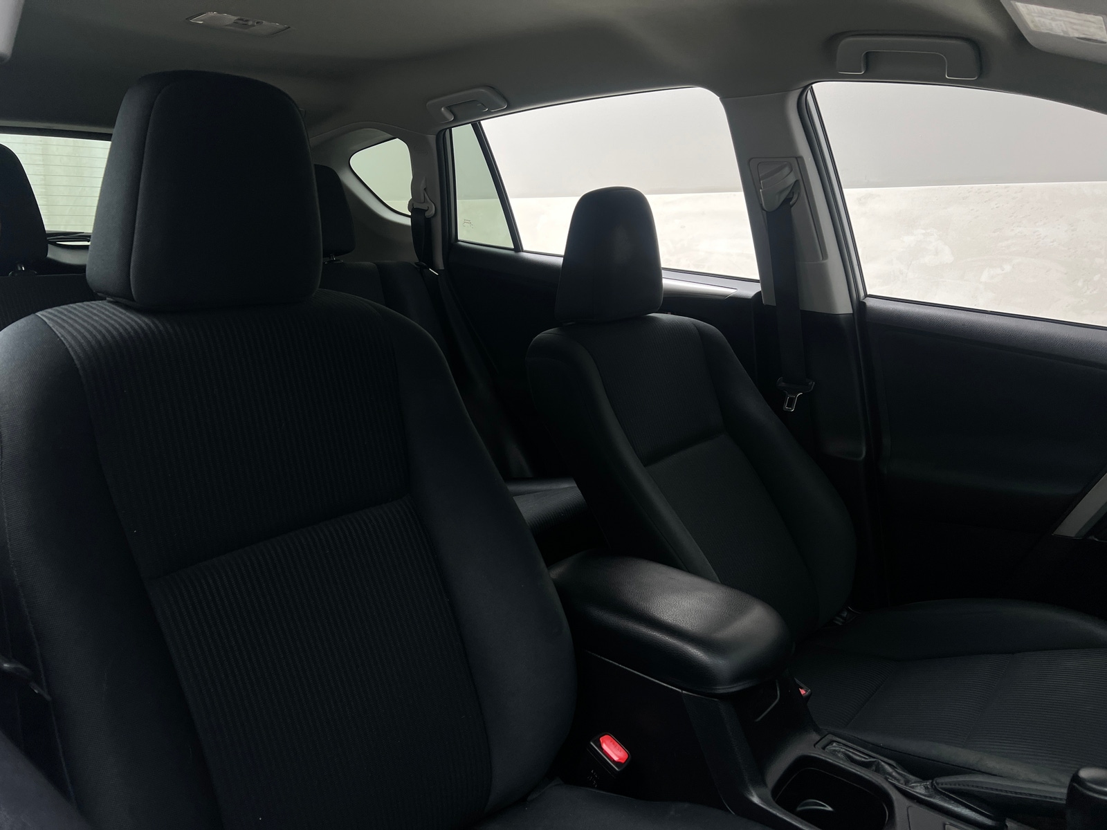 Thumbnail: 2016 Toyota RAV4 - 2