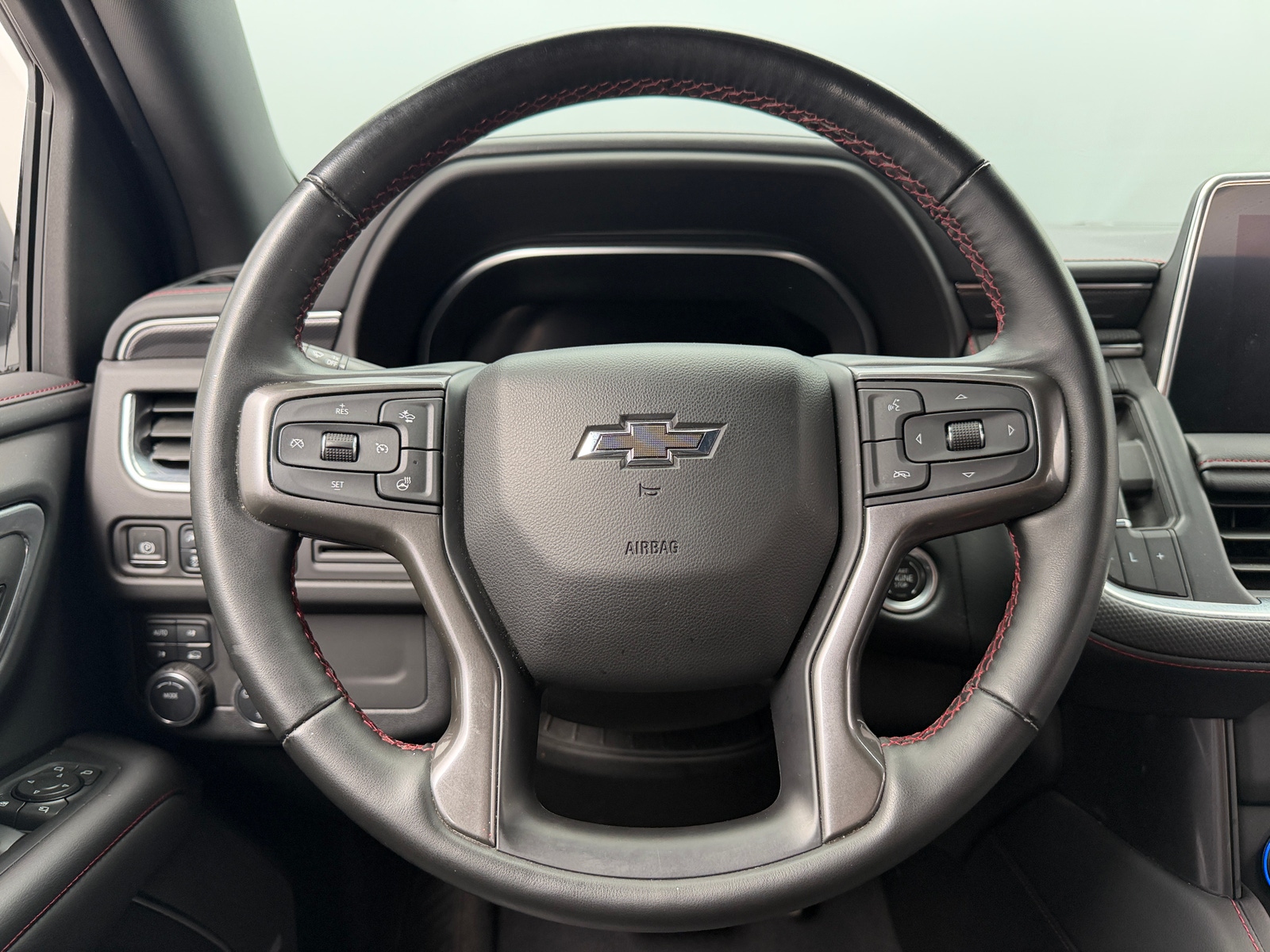 Thumbnail: 2024 Chevrolet Tahoe - 4