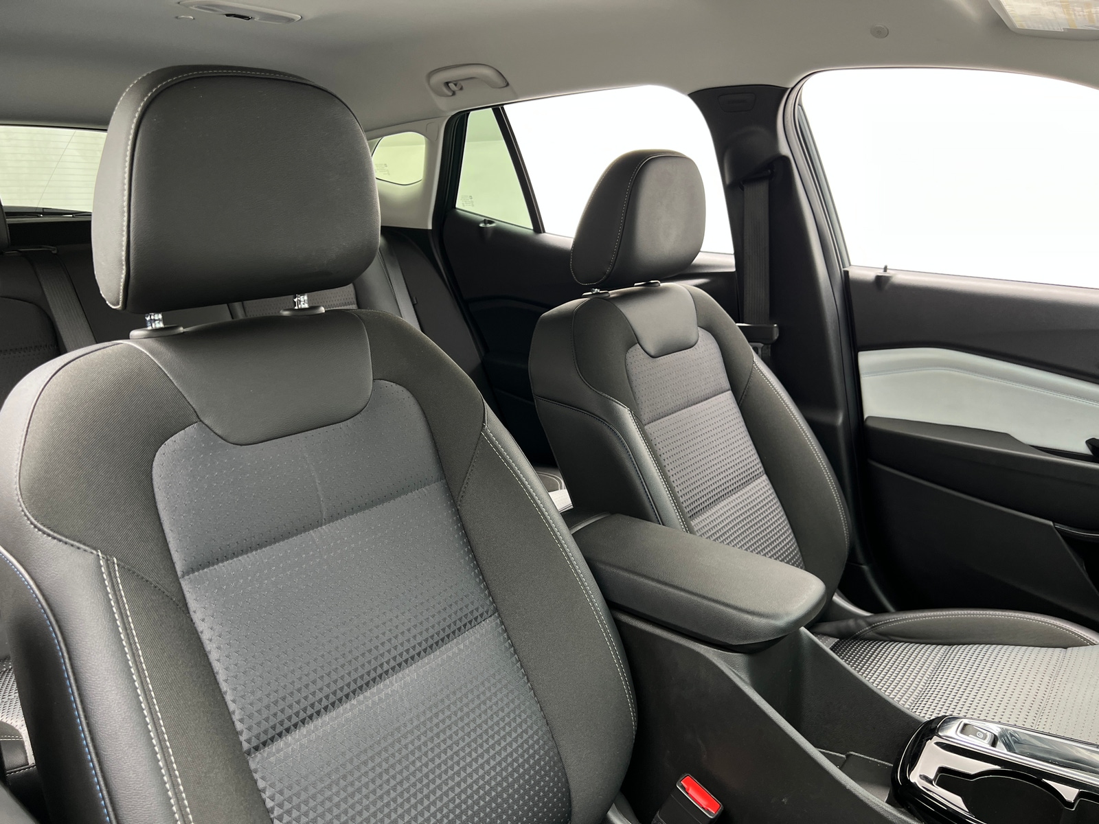 Thumbnail: 2025 Chevrolet Trax - 2