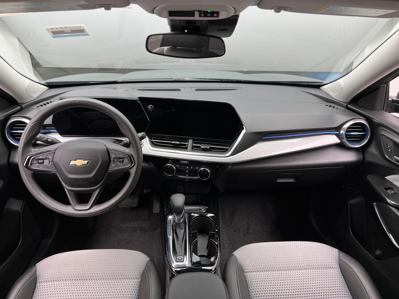 Thumbnail: 2025 Chevrolet Trax - 3