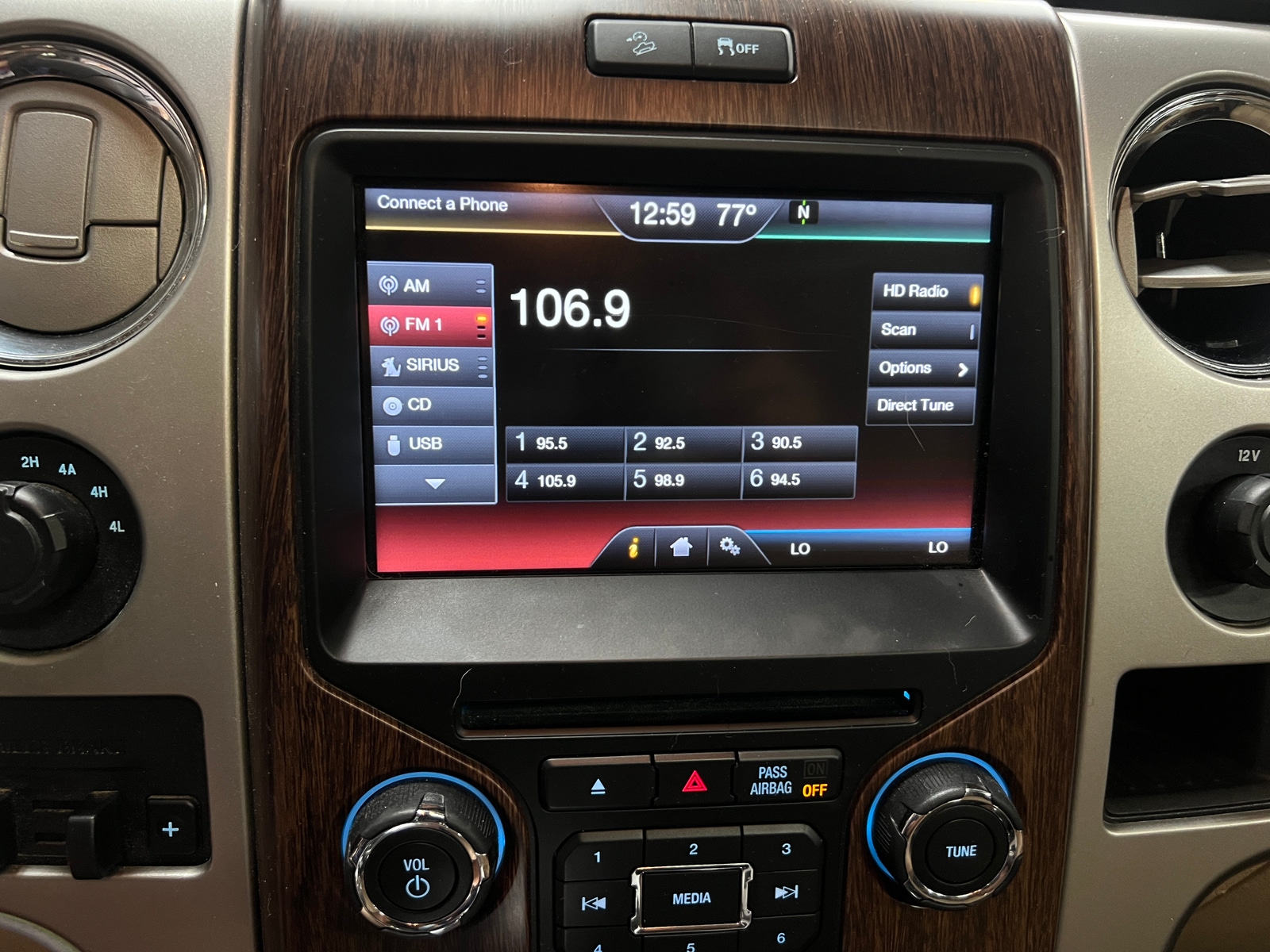 Thumbnail: 2014 Ford Econoline - 3