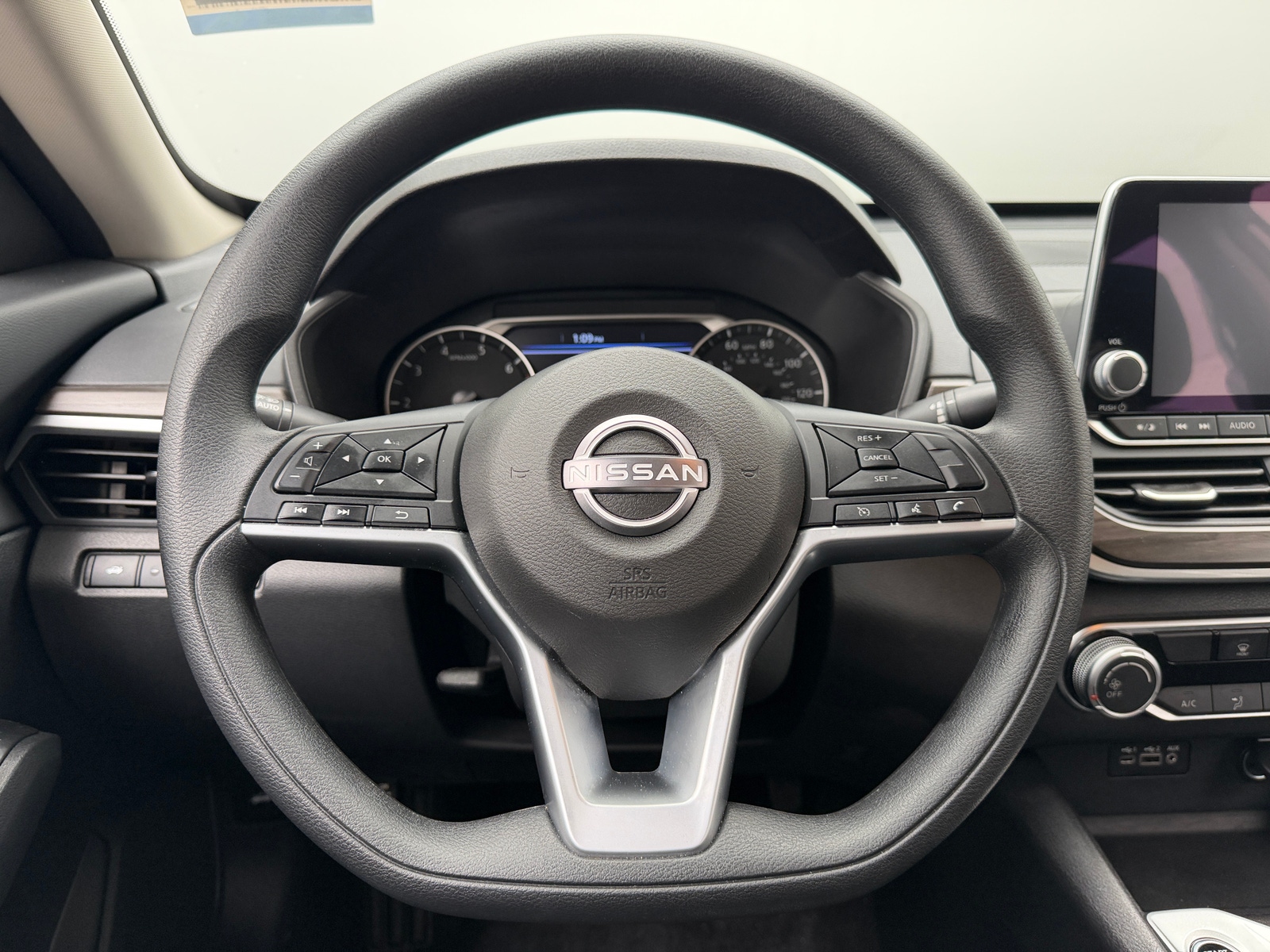 Thumbnail: 2025 Nissan Altima - 5