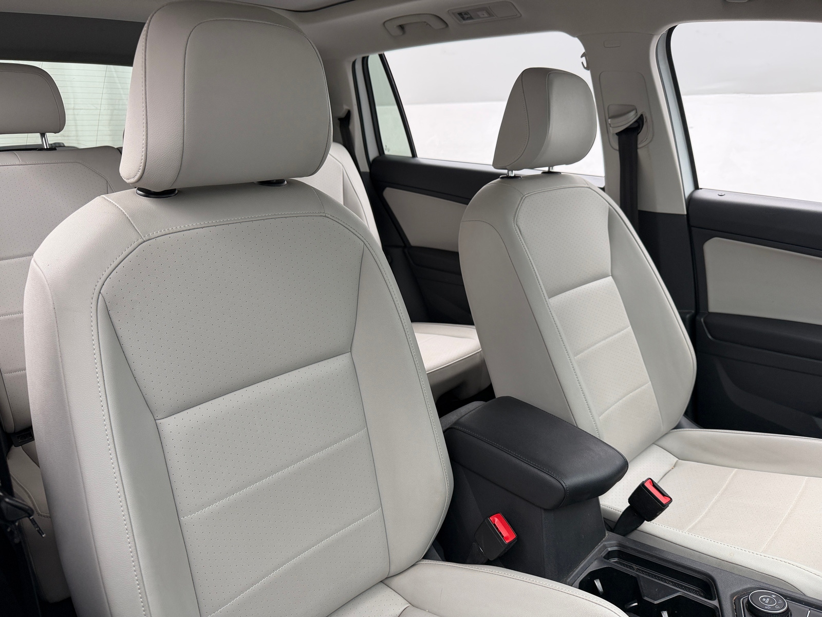 Thumbnail: 2019 Volkswagen Tiguan - 2