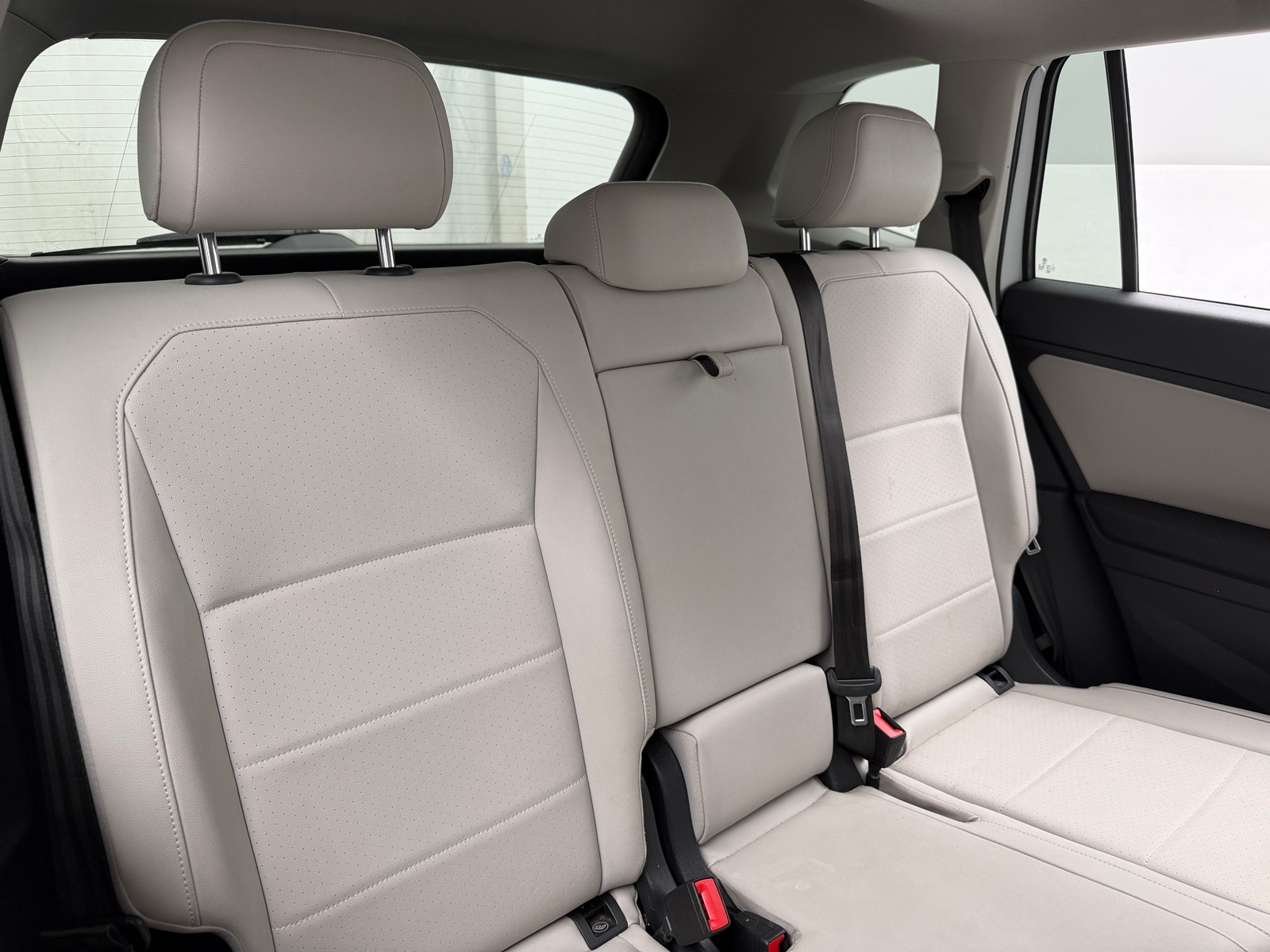 Thumbnail: 2019 Volkswagen Tiguan - 6