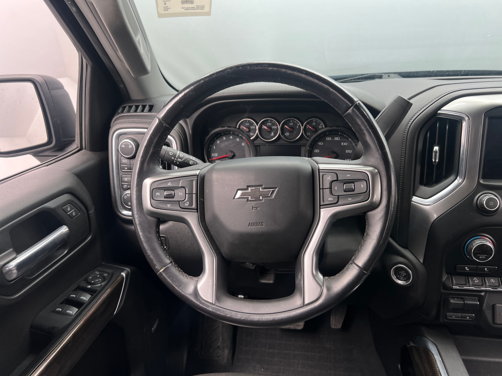 Thumbnail: 2019 Chevrolet Silverado 1500 - 5