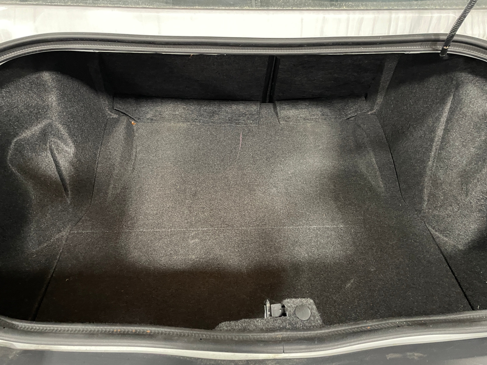 Thumbnail: 2016 Dodge Challenger - 4