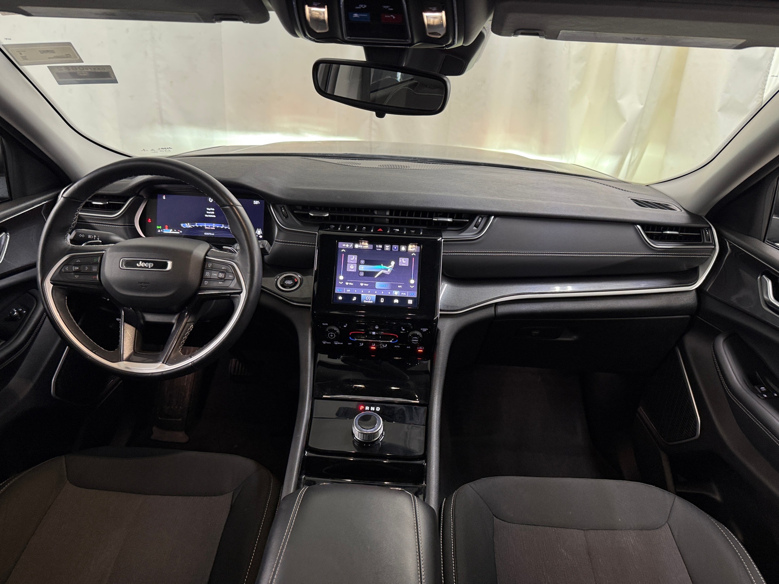 Thumbnail: 2022 Jeep Grand Cherokee - 3