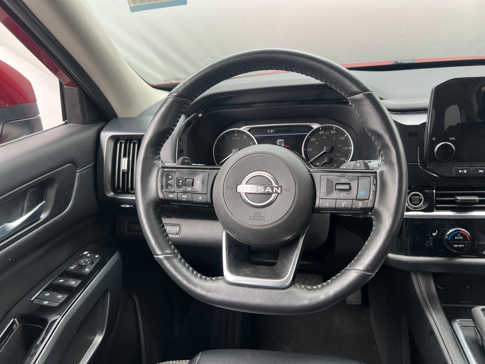 Thumbnail: 2023 Nissan Pathfinder - 4