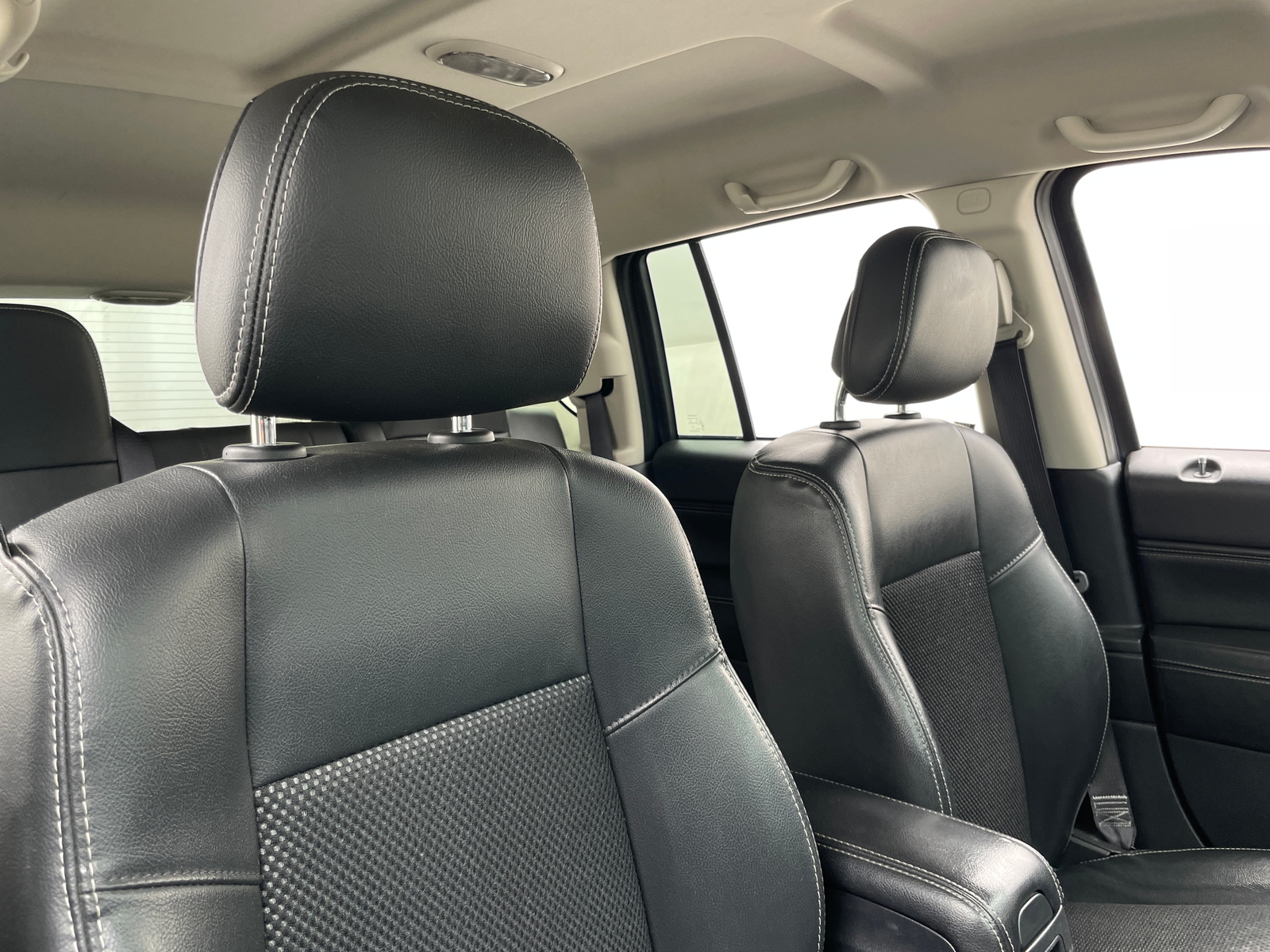 Thumbnail: 2017 Jeep Compass - 2