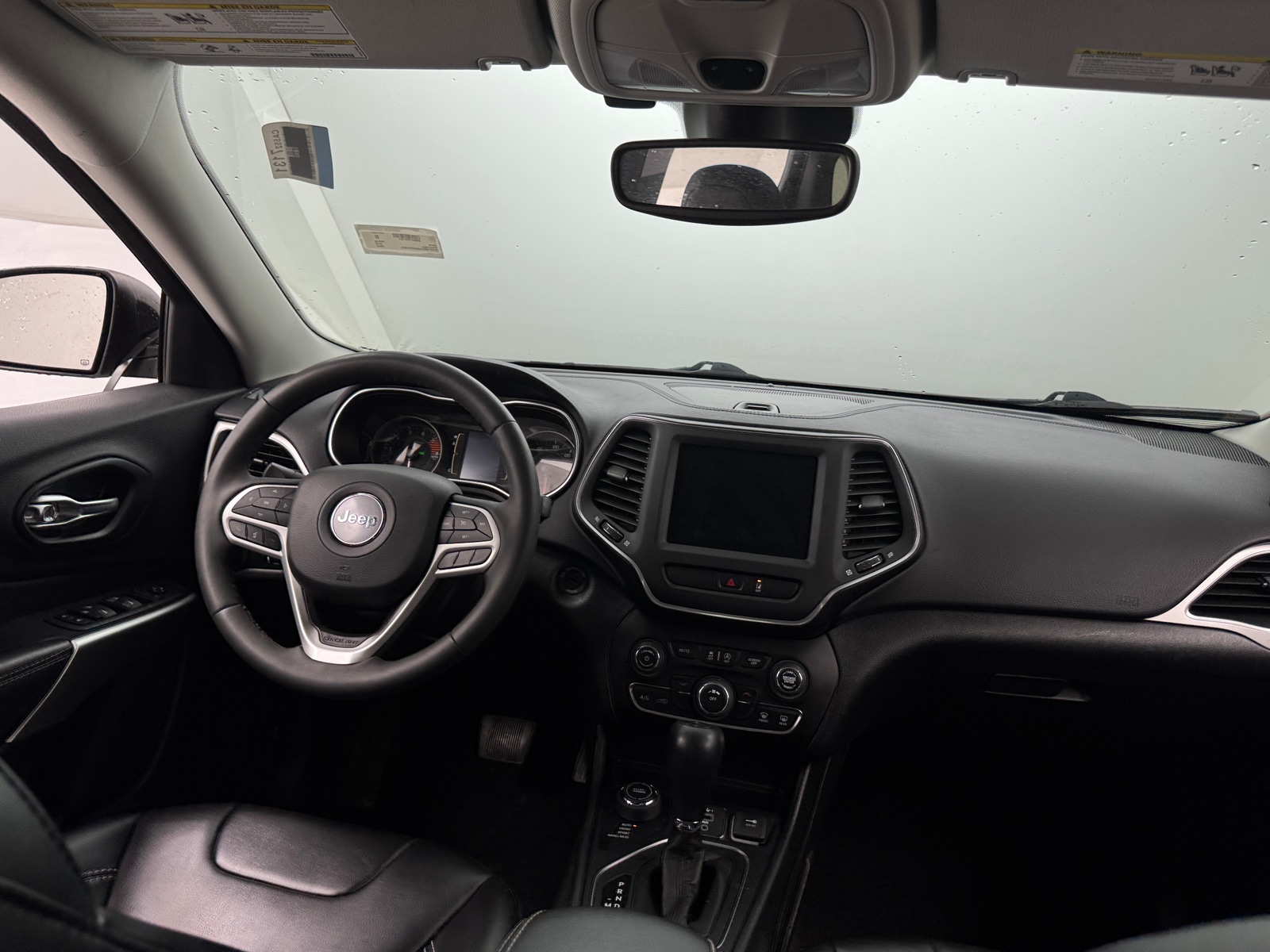 Thumbnail: 2022 Jeep Cherokee - 3