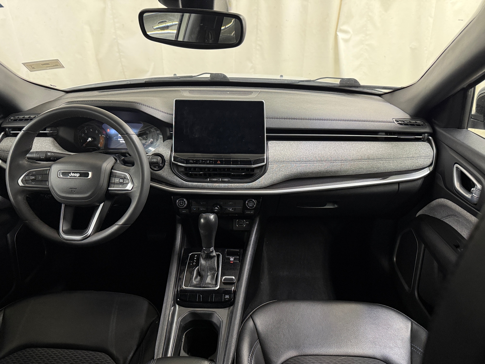Thumbnail: 2023 Jeep Compass - 3