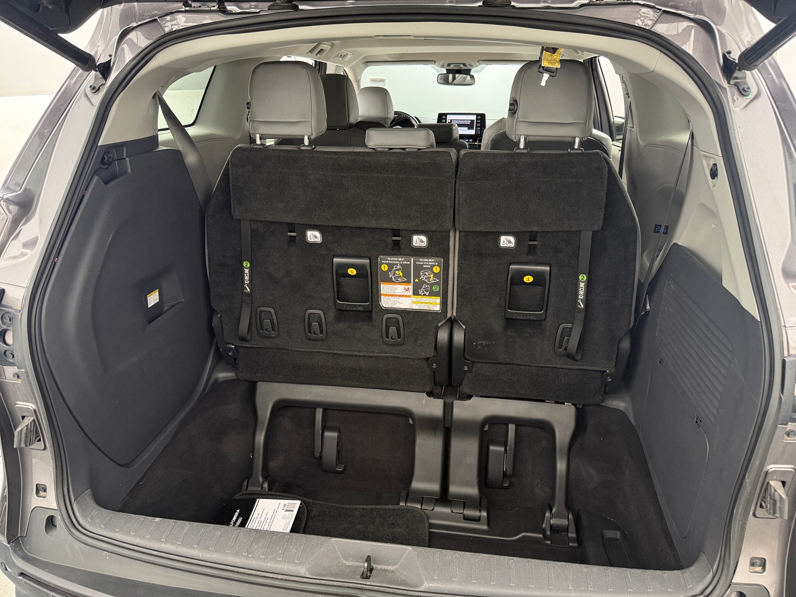 Thumbnail: 2021 Toyota Sienna - 7