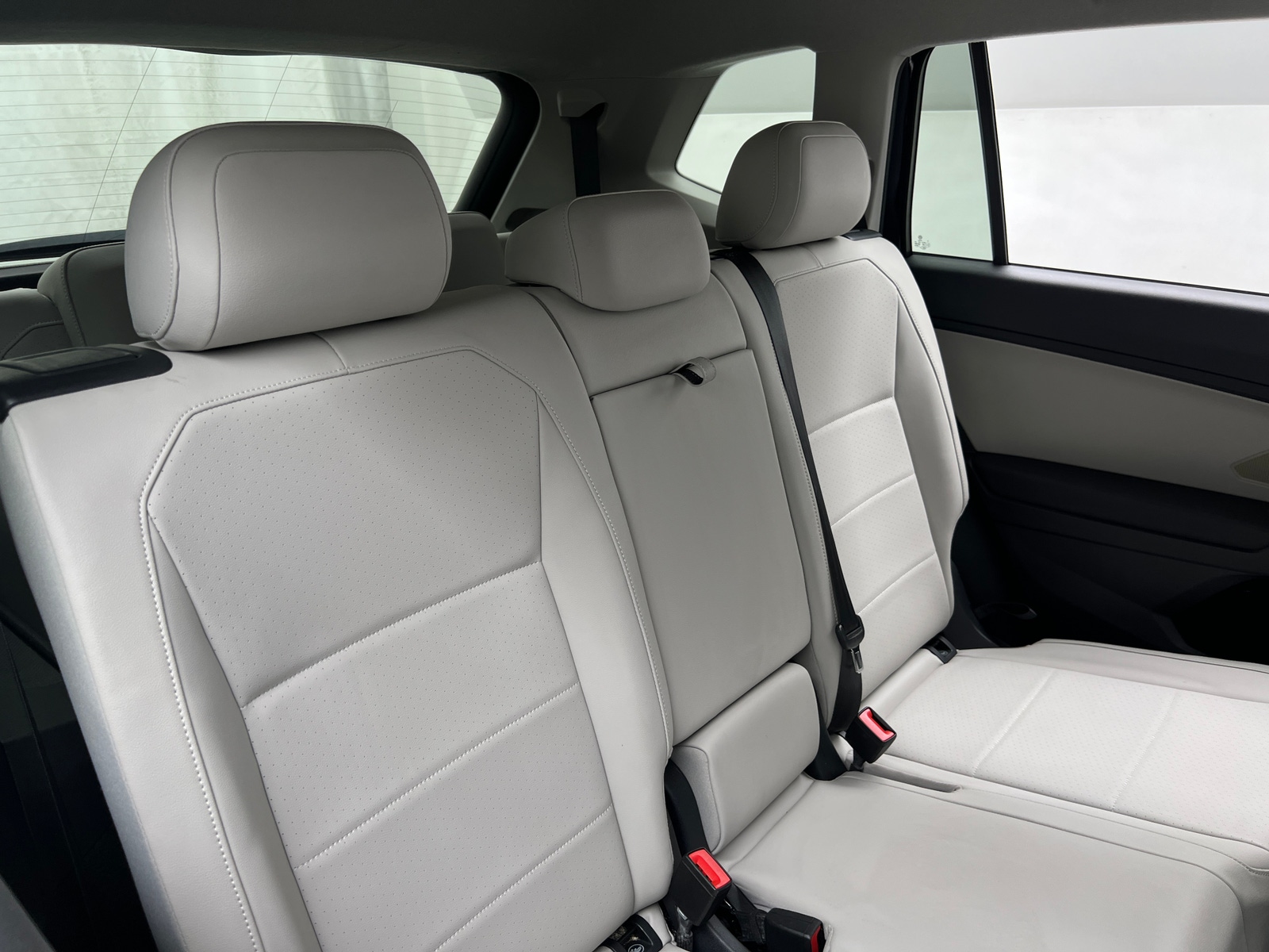 Thumbnail: 2018 Volkswagen Tiguan - 6