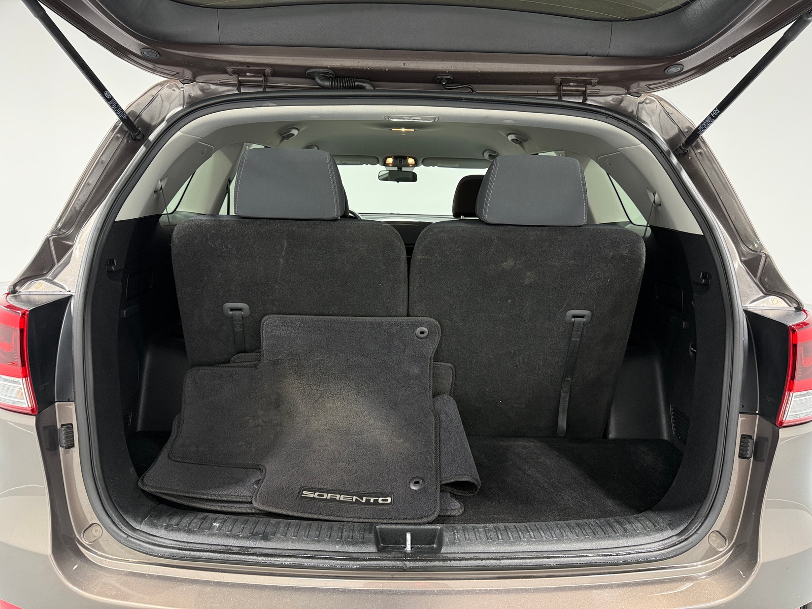 Thumbnail: 2019 Kia Sorento - 7