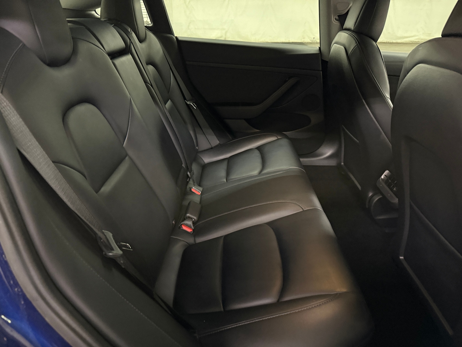 Thumbnail: 2022 Tesla Model 3 - 5