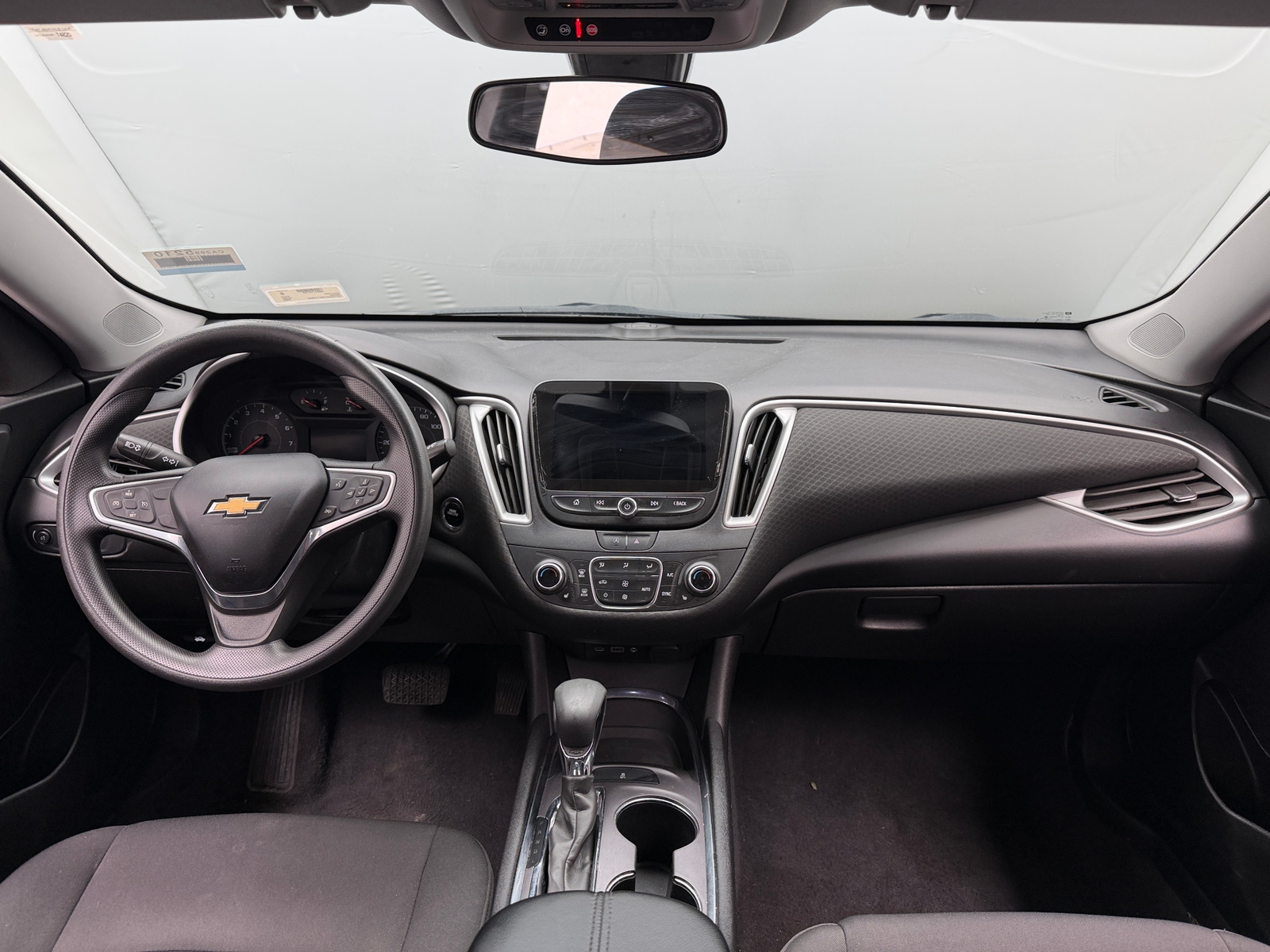 Thumbnail: 2022 Chevrolet Malibu - 3