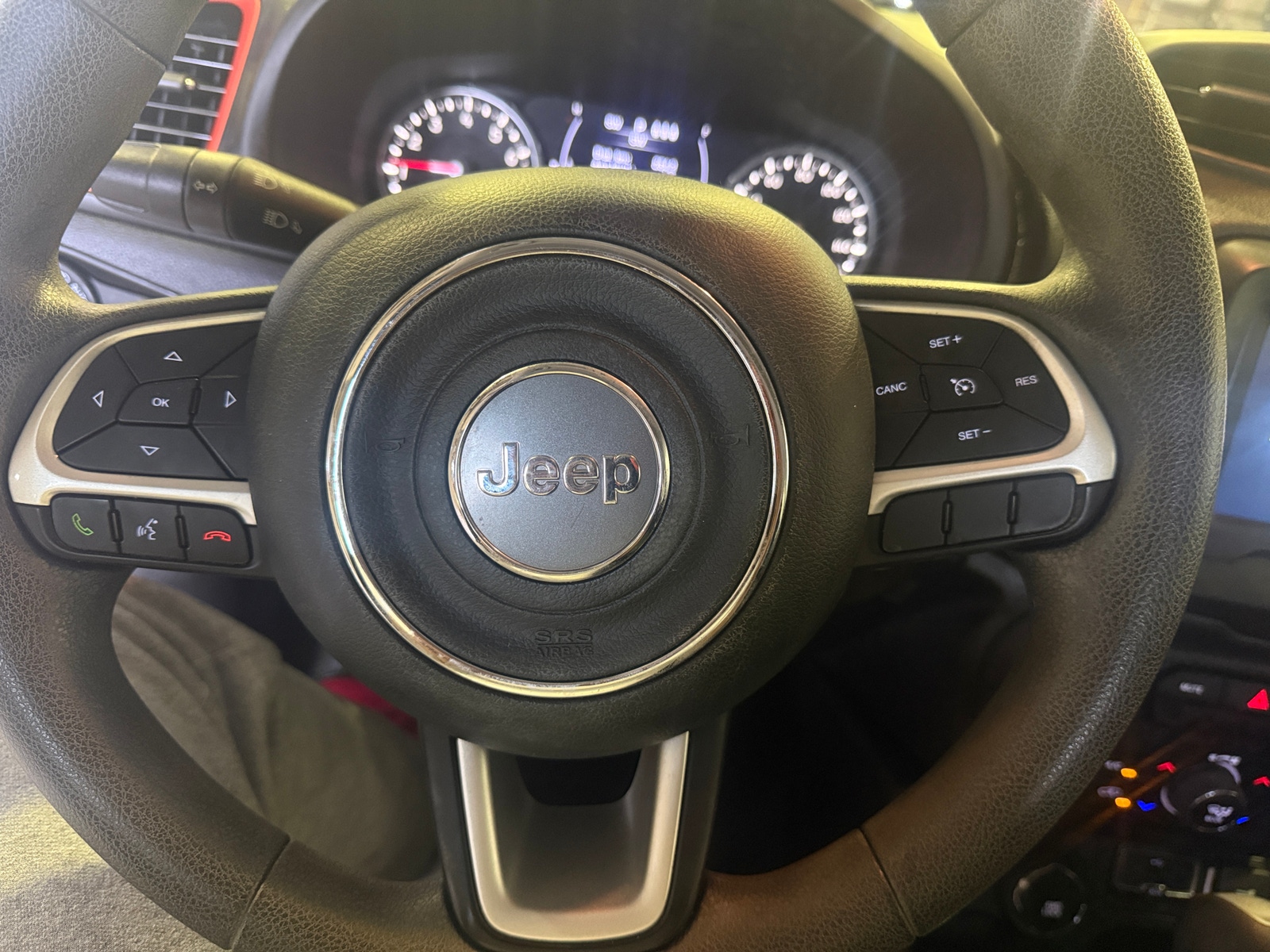 Thumbnail: 2019 Jeep Renegade - 5