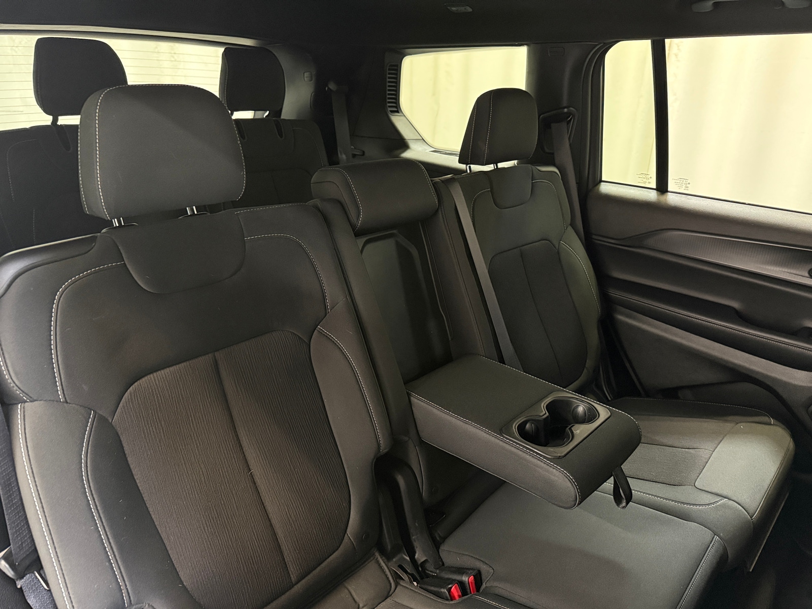 Thumbnail: 2024 Jeep Grand Cherokee L - 6