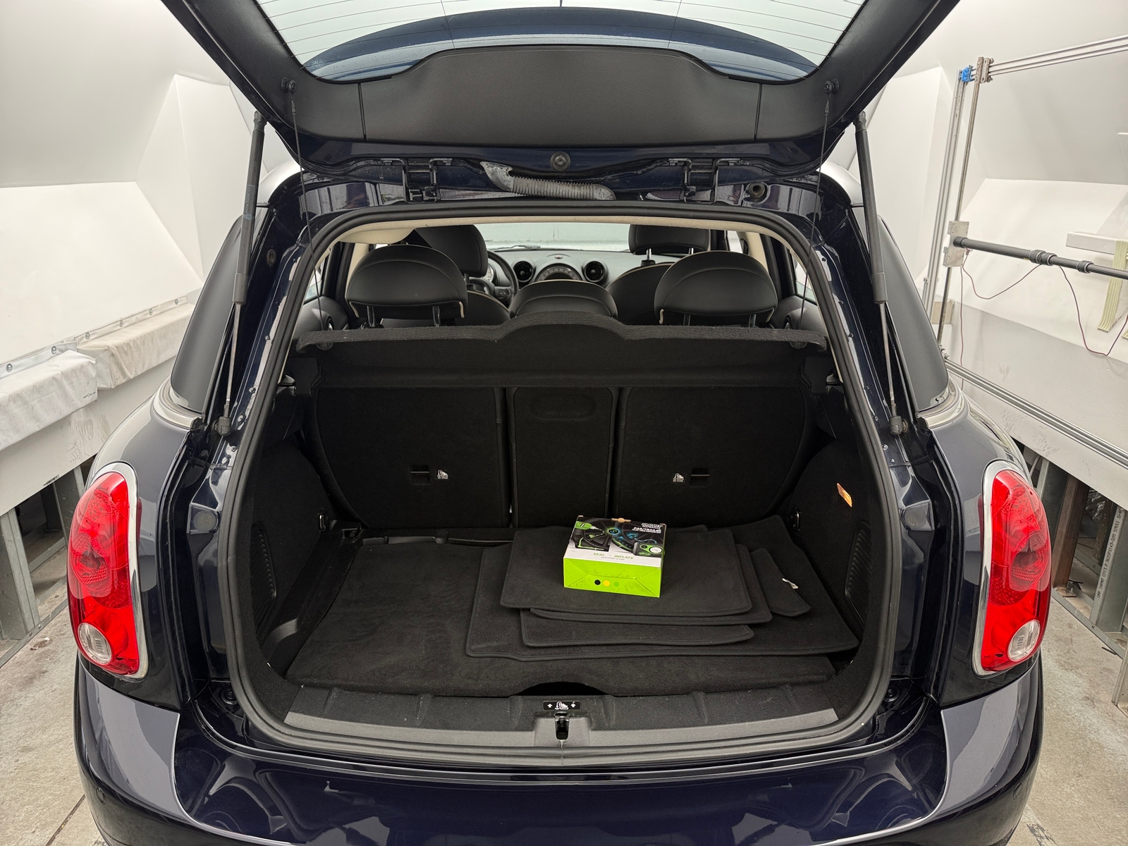 Thumbnail: 2014 MINI Cooper Countryman - 6