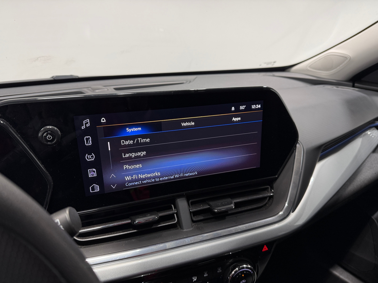 Thumbnail: 2025 Chevrolet Trax - 4