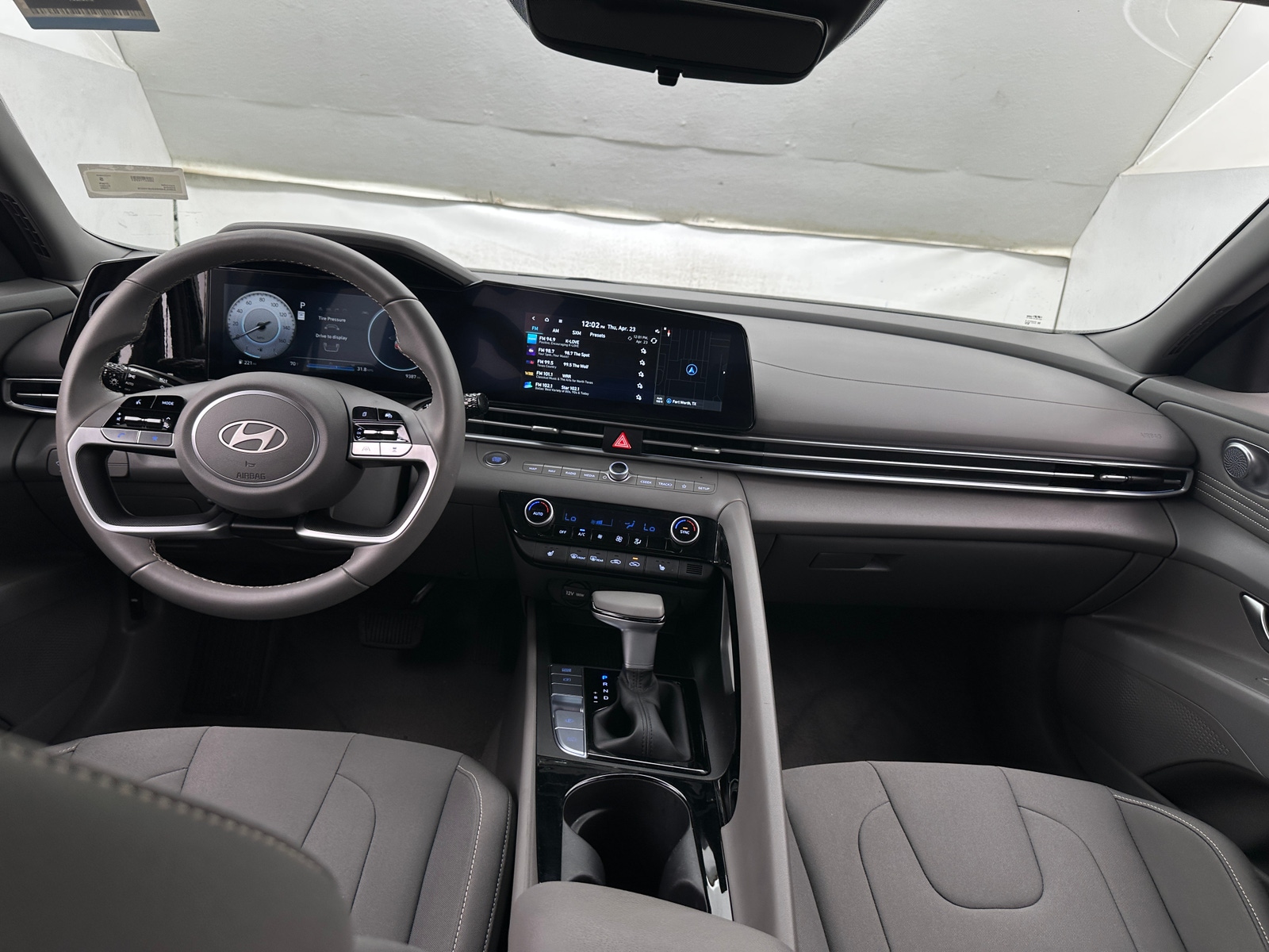 Thumbnail: 2025 Hyundai Elantra - 3