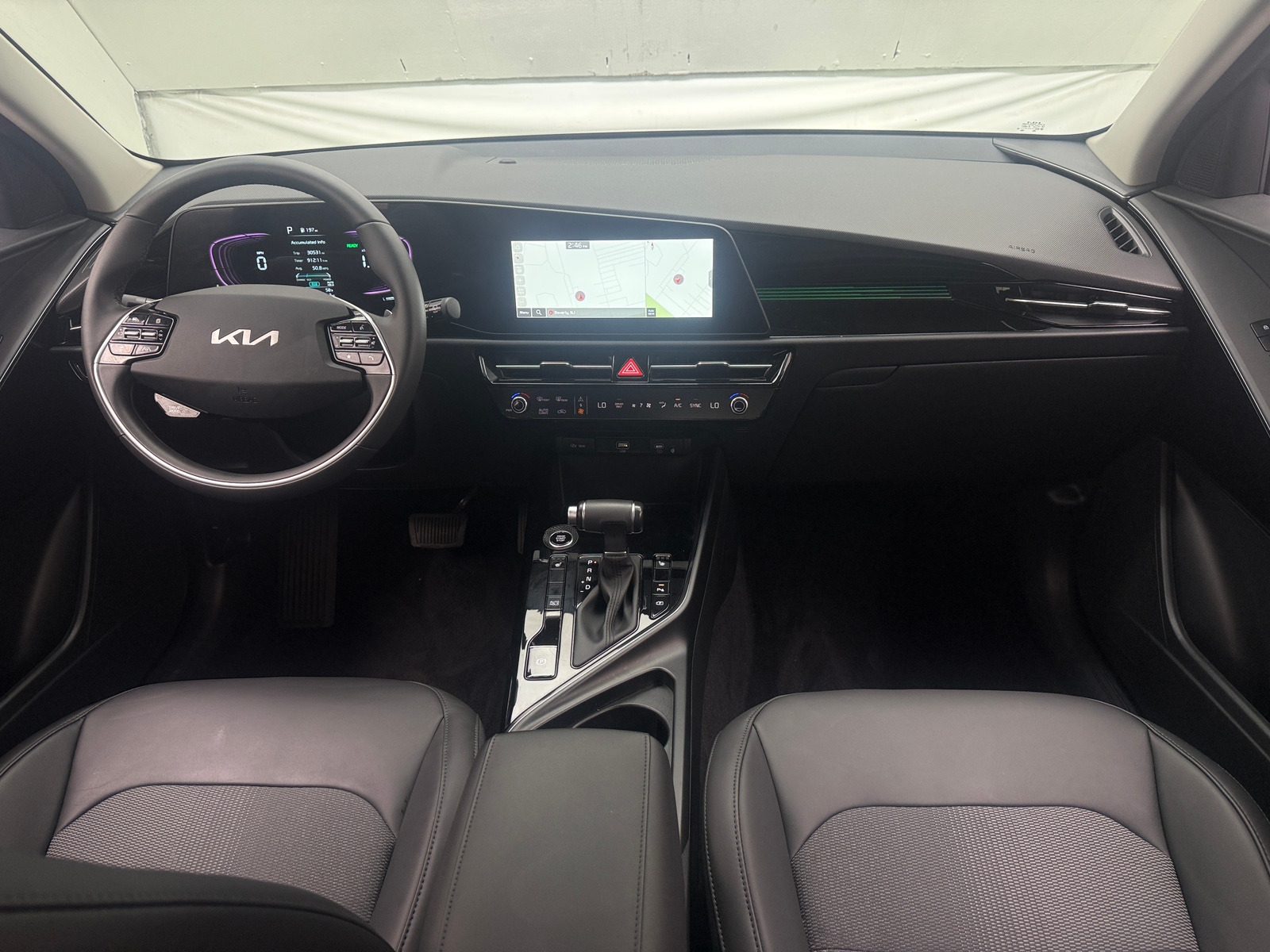 Thumbnail: 2025 Kia Niro - 3