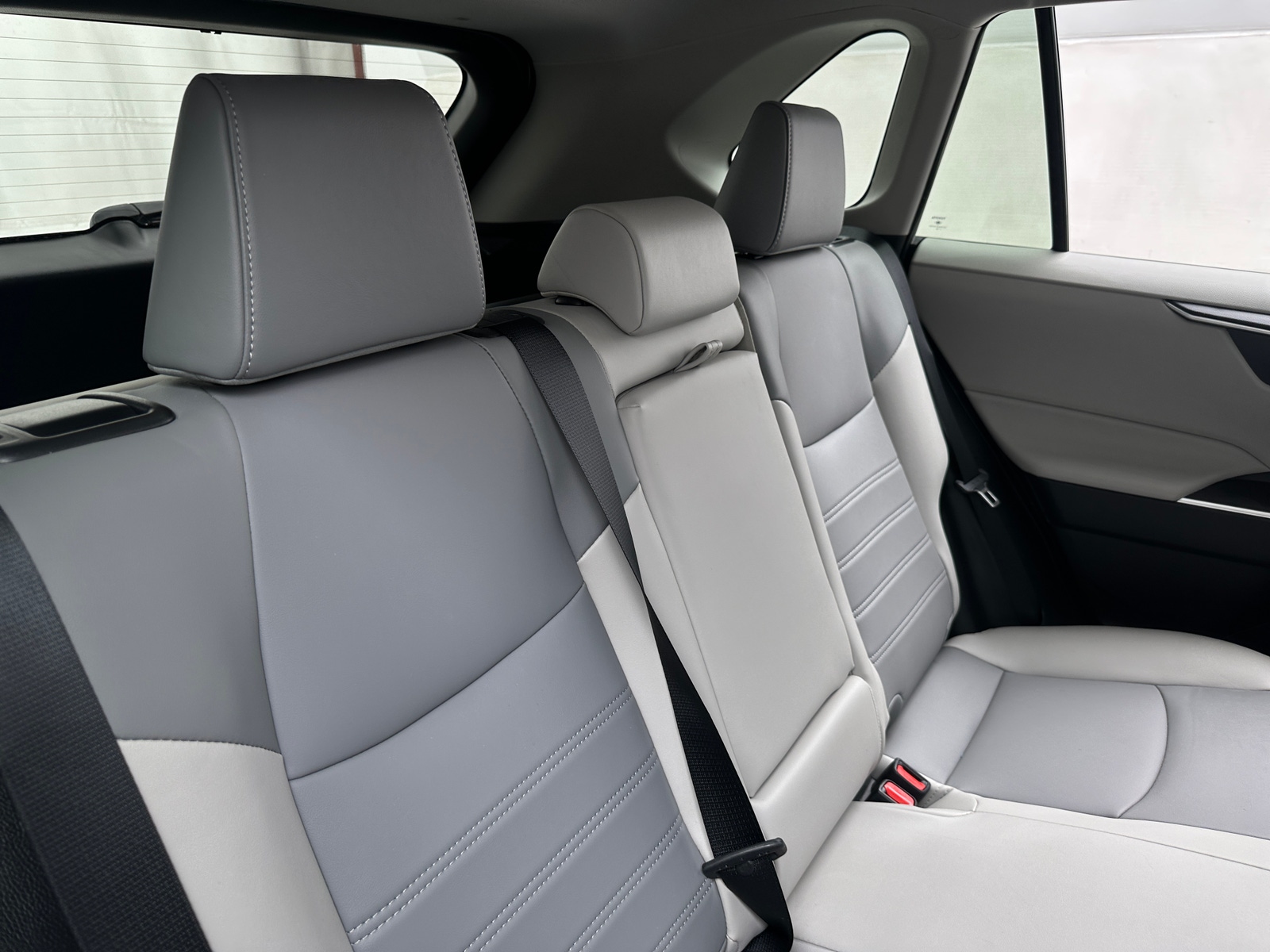 Thumbnail: 2025 Toyota RAV4 - 6