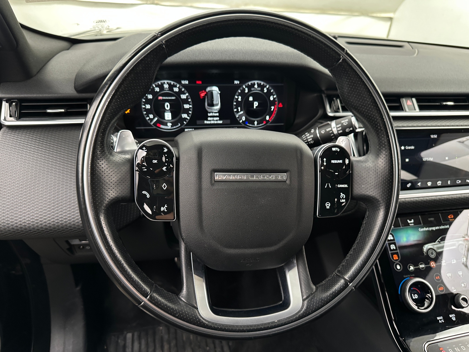 Thumbnail: 2018 Land Rover Range Rover Velar - 4