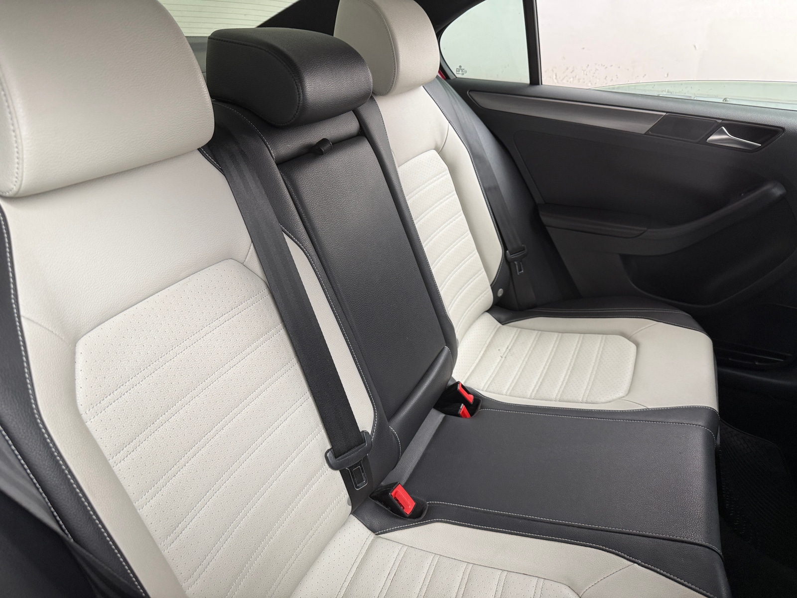 Thumbnail: 2016 Volkswagen Jetta - 5