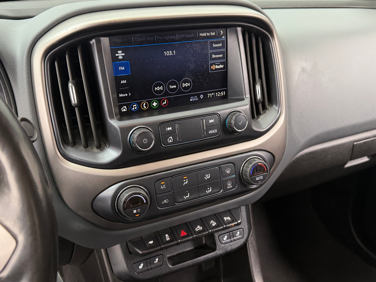 Thumbnail: 2019 Chevrolet Colorado - 4