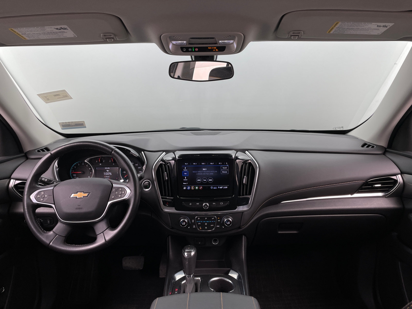 Thumbnail: 2020 Chevrolet Traverse - 3