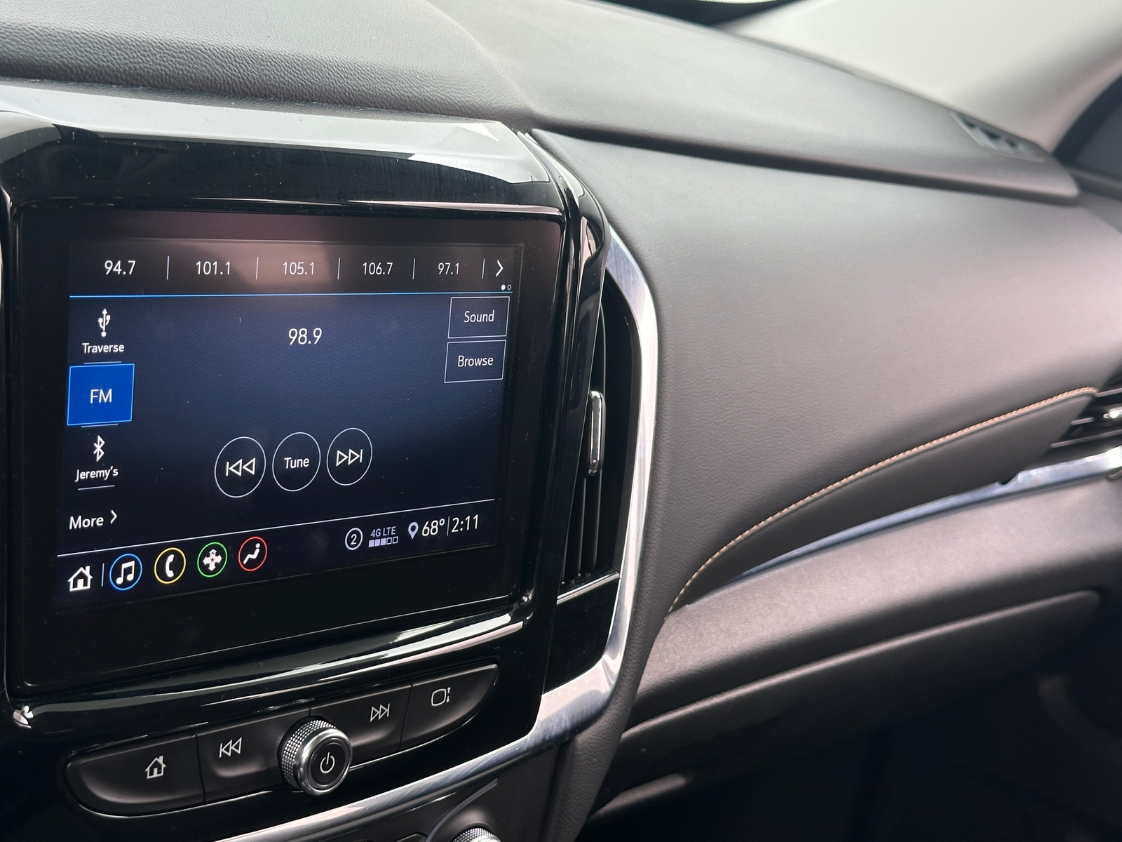 Thumbnail: 2020 Chevrolet Traverse - 4