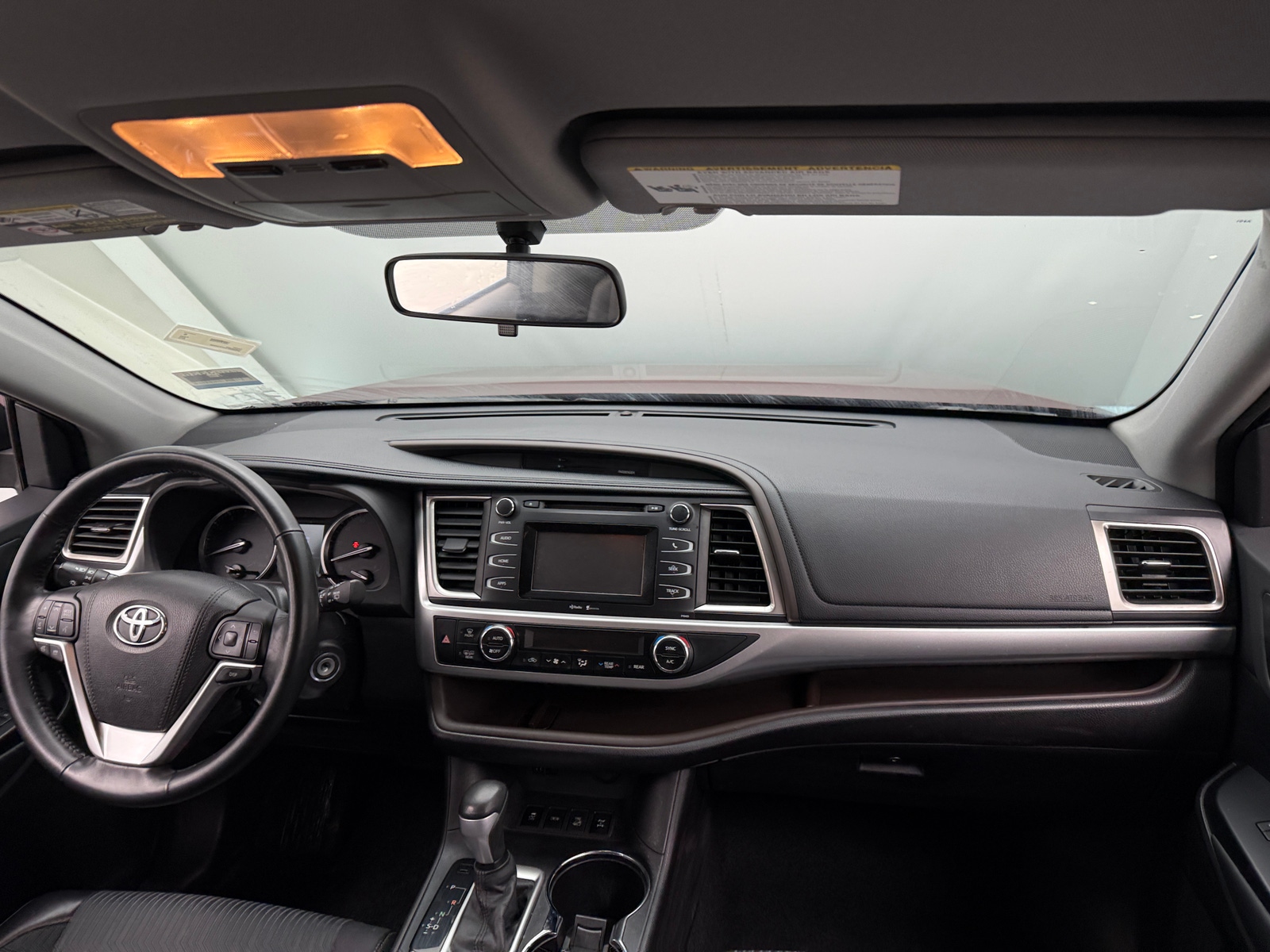 Thumbnail: 2015 Toyota Highlander - 3