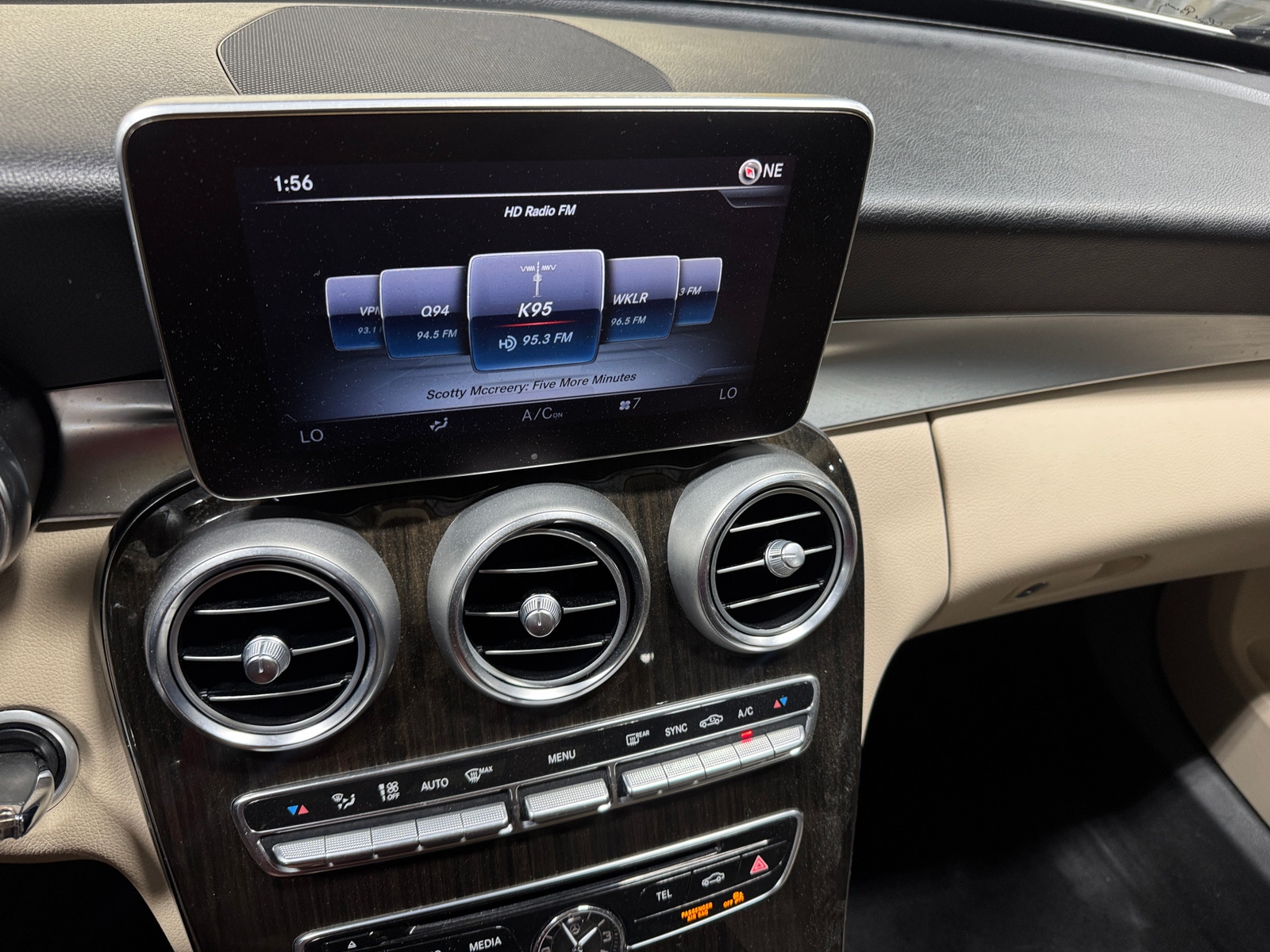 Thumbnail: 2018 Mercedes-Benz C-Class - 3