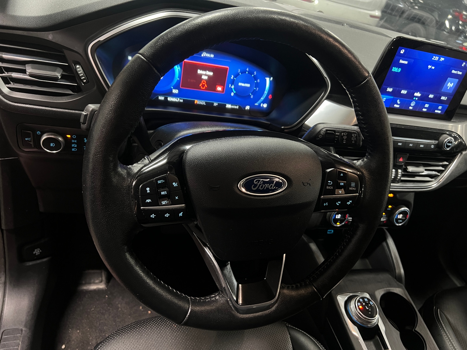 Thumbnail: 2021 Ford Escape - 4