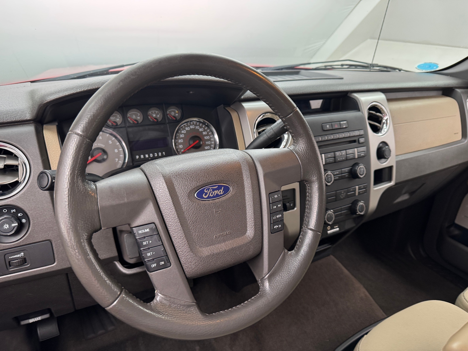 Thumbnail: 2010 Ford Econoline - 5