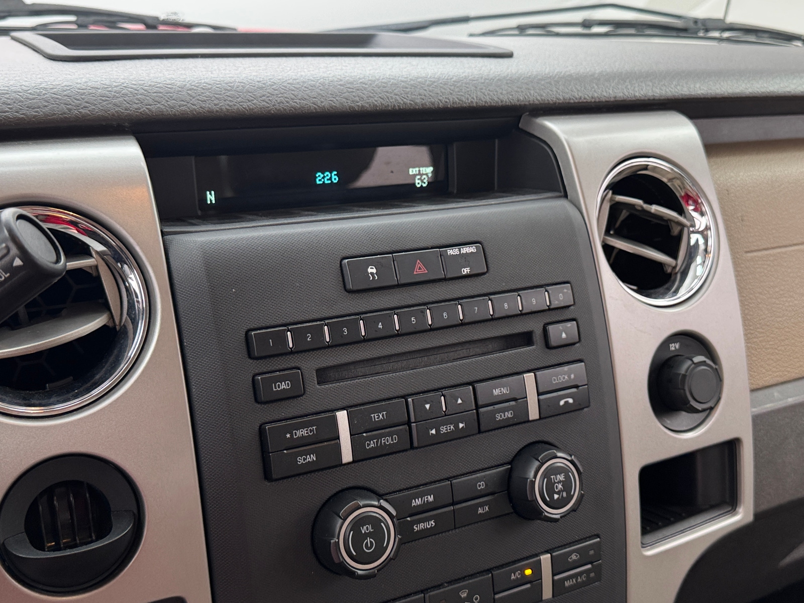 Thumbnail: 2010 Ford Econoline - 4