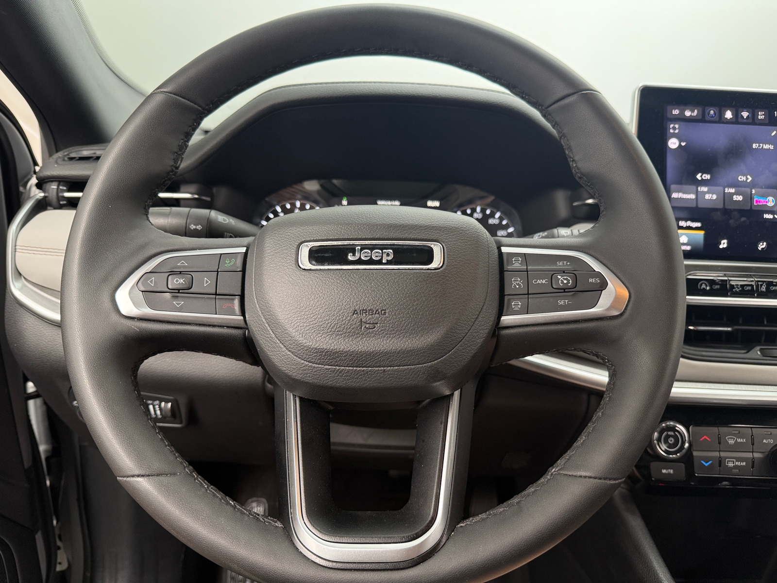 Thumbnail: 2025 Jeep Compass - 4