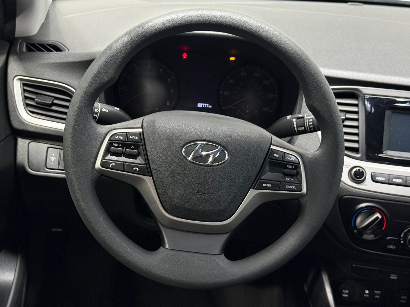 Thumbnail: 2022 Hyundai Accent - 5