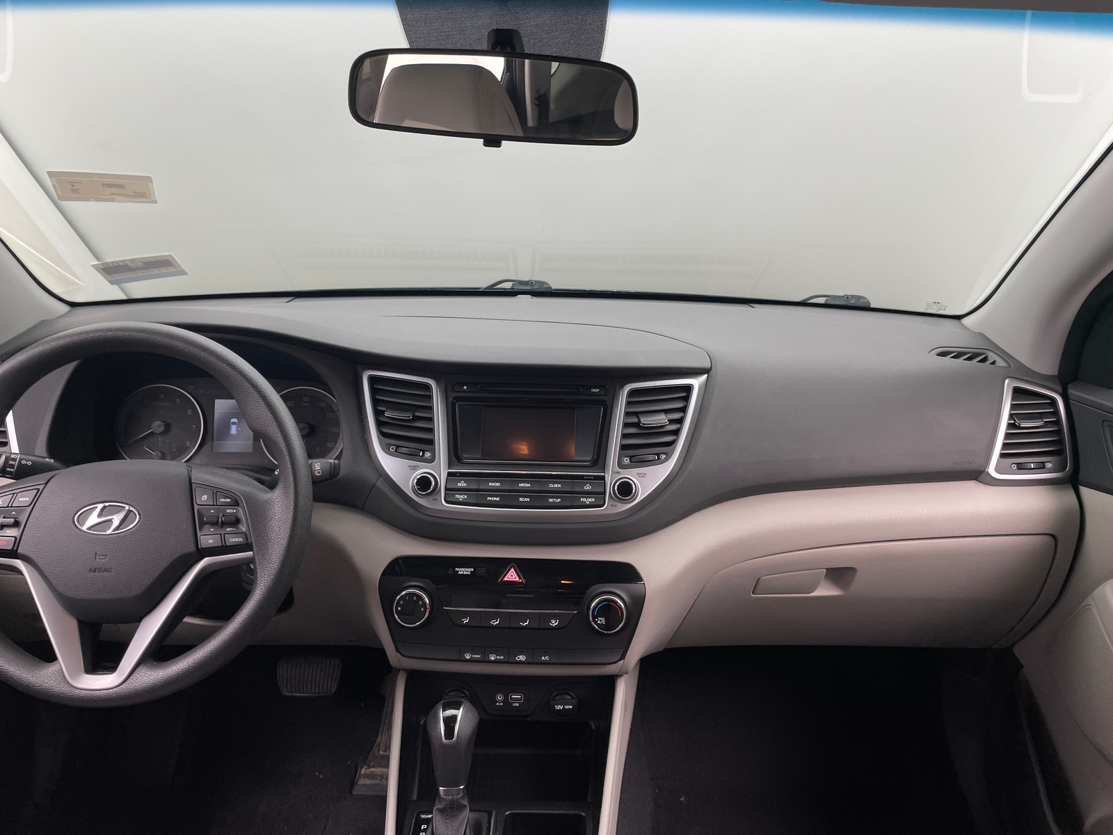 Thumbnail: 2017 Hyundai Tucson - 3